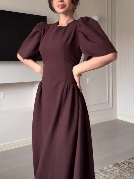ब्राउन पफ स्लीव स्ट्रैपी स्विंग ड्रेस
