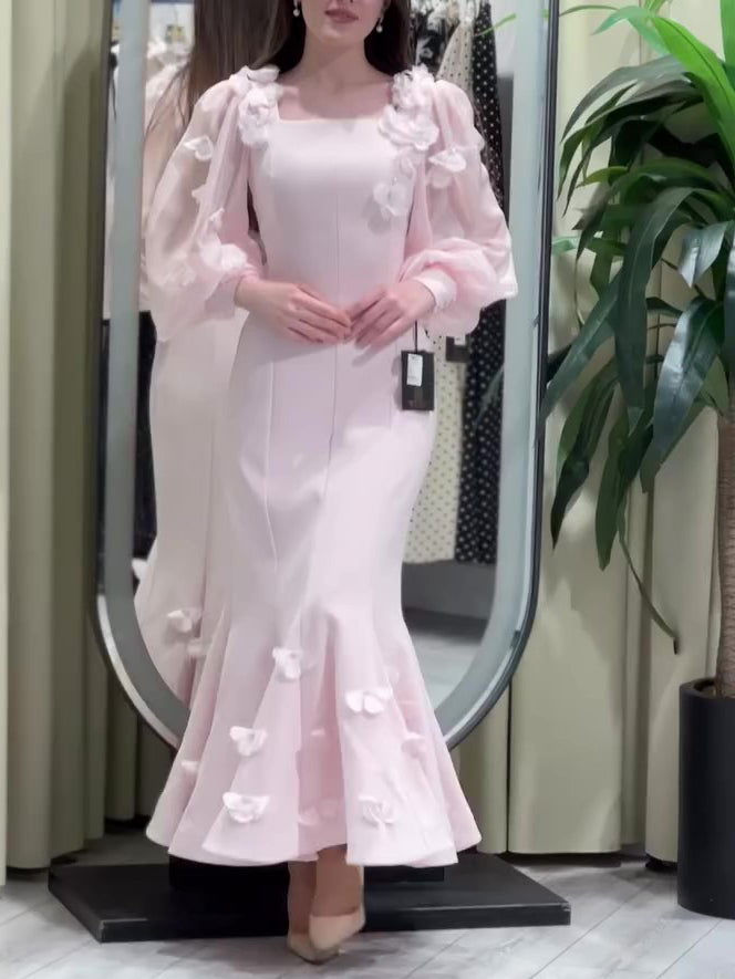 فستان أنيق بأكمام طويلة مزين بالزهور بتصميم ذيل السمكة